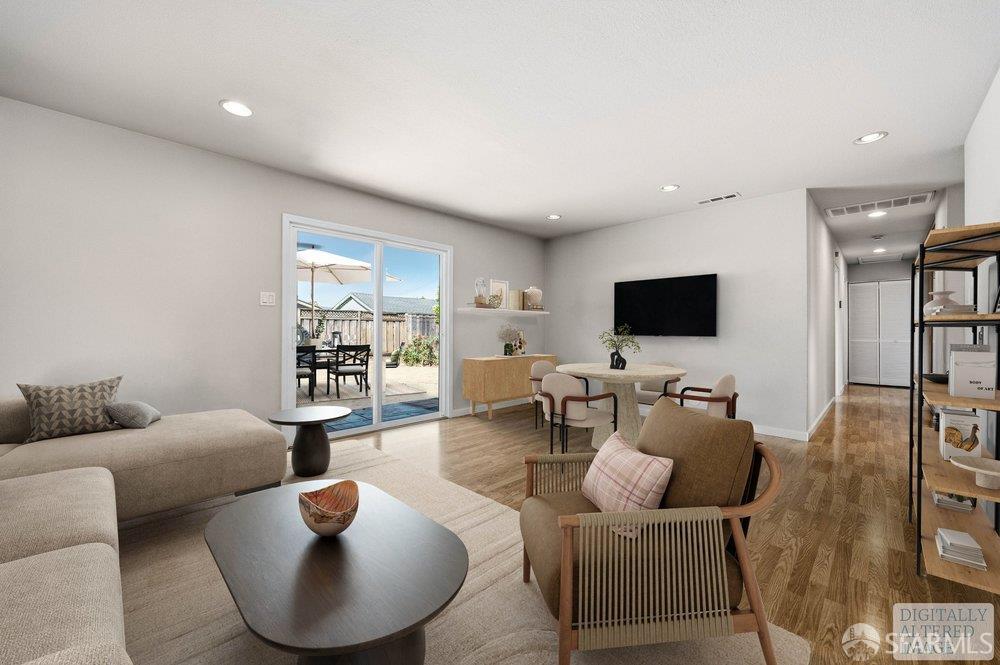 Detail Gallery Image 3 of 48 For 5167 Amelia Dr, San Jose,  CA 95118 - 3 Beds | 2 Baths