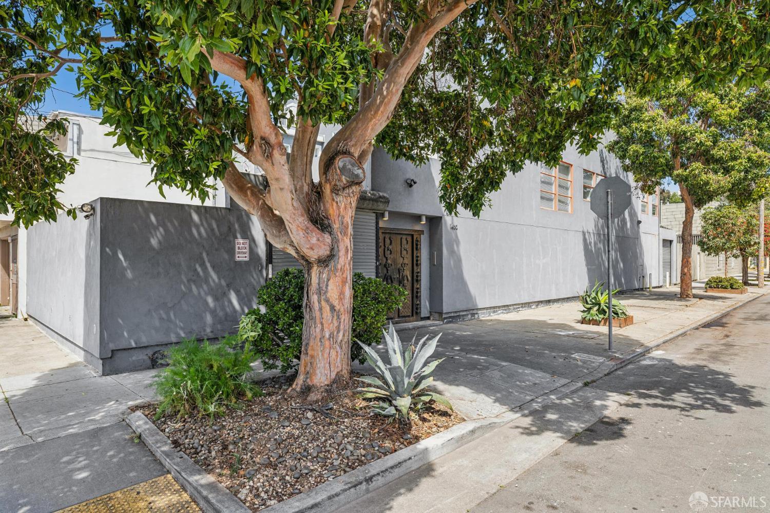 1450 Hawes, San Francisco, CA, 94124