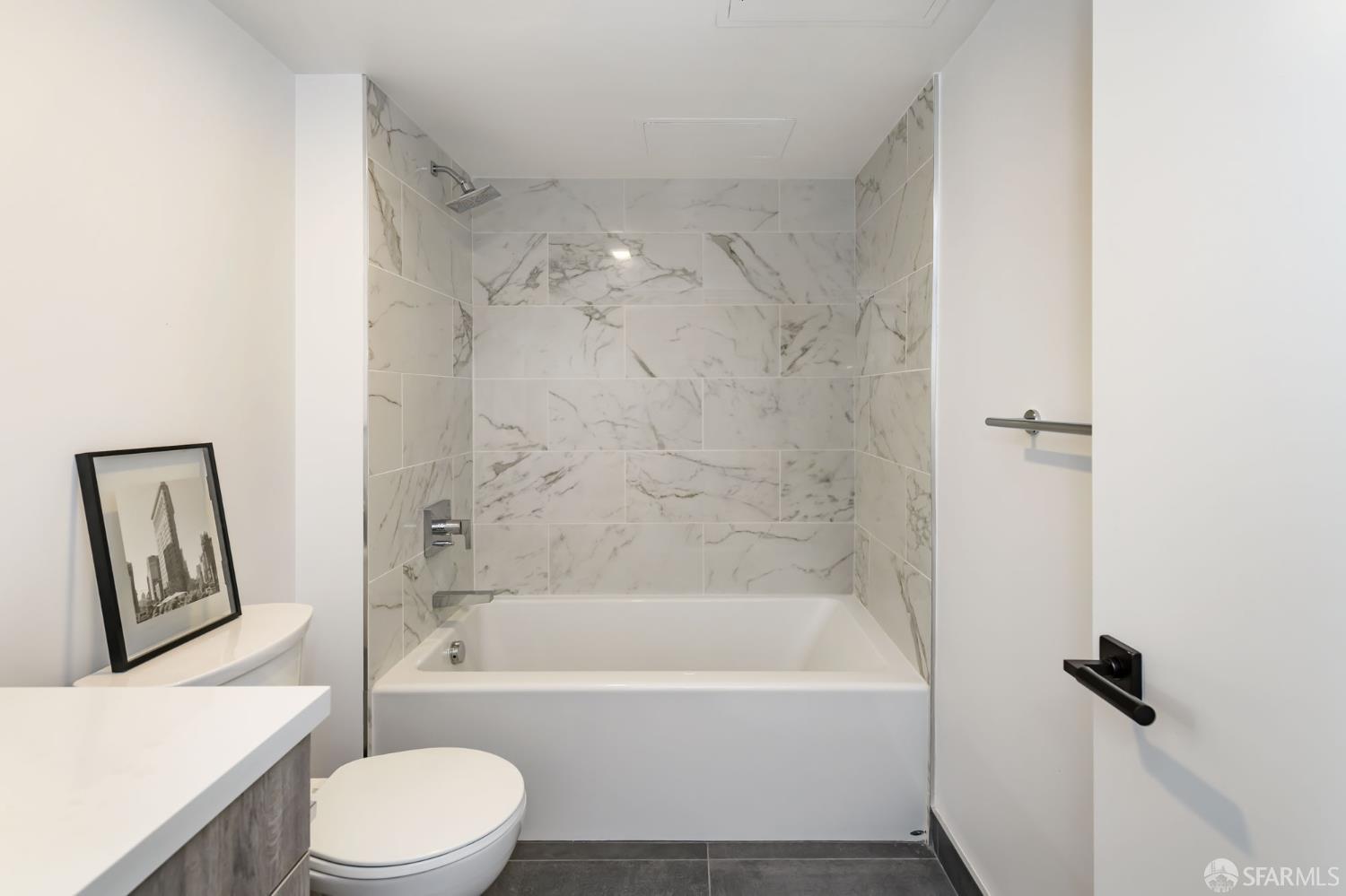 Photo #15: 426109655 Listing: Photo #15