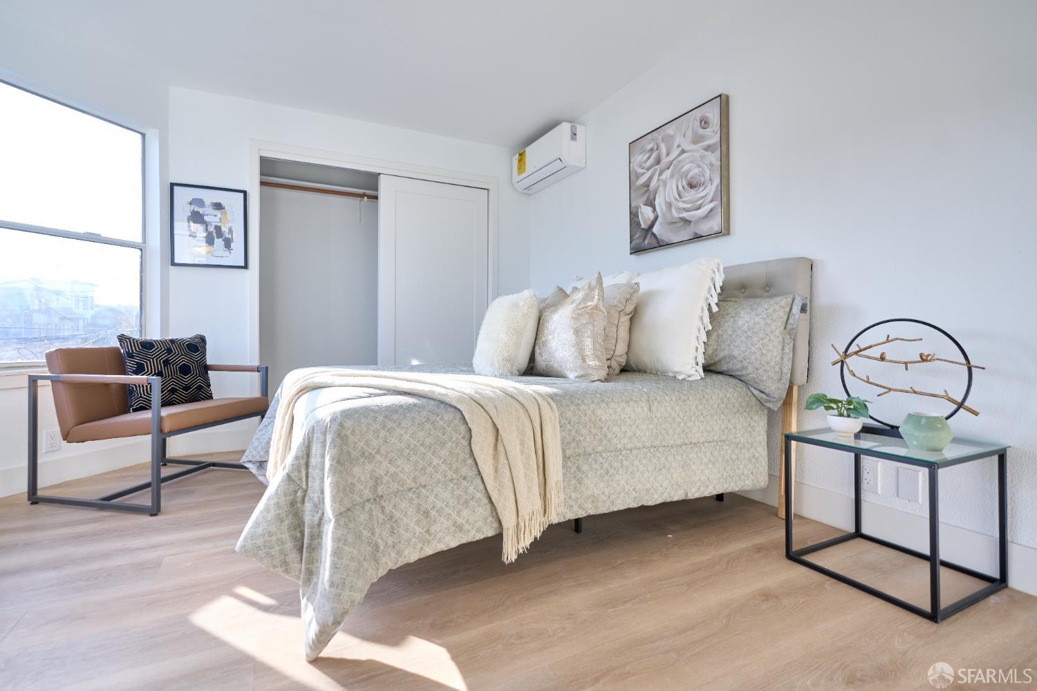 Detail Gallery Image 15 of 28 For 1270 South Van Ness Ave a,  San Francisco,  CA 94110 - 3 Beds | 1 Baths