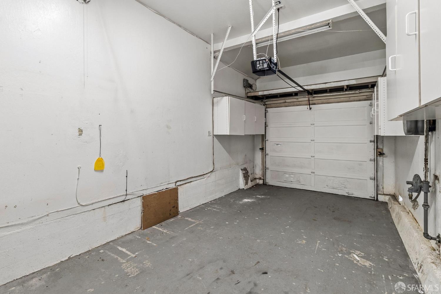 Detail Gallery Image 20 of 26 For 819 Thornhill Dr, Daly City,  CA 94015 - 3 Beds | 1/1 Baths