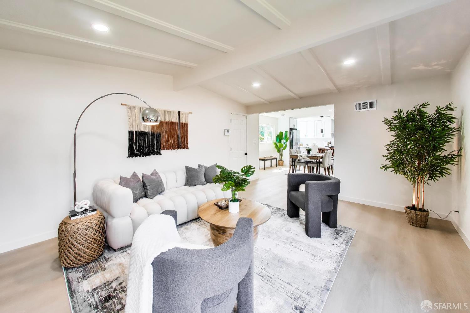 Detail Gallery Image 4 of 35 For 2177 Sullivan Ave, San Jose,  CA 95122 - 3 Beds | 2 Baths