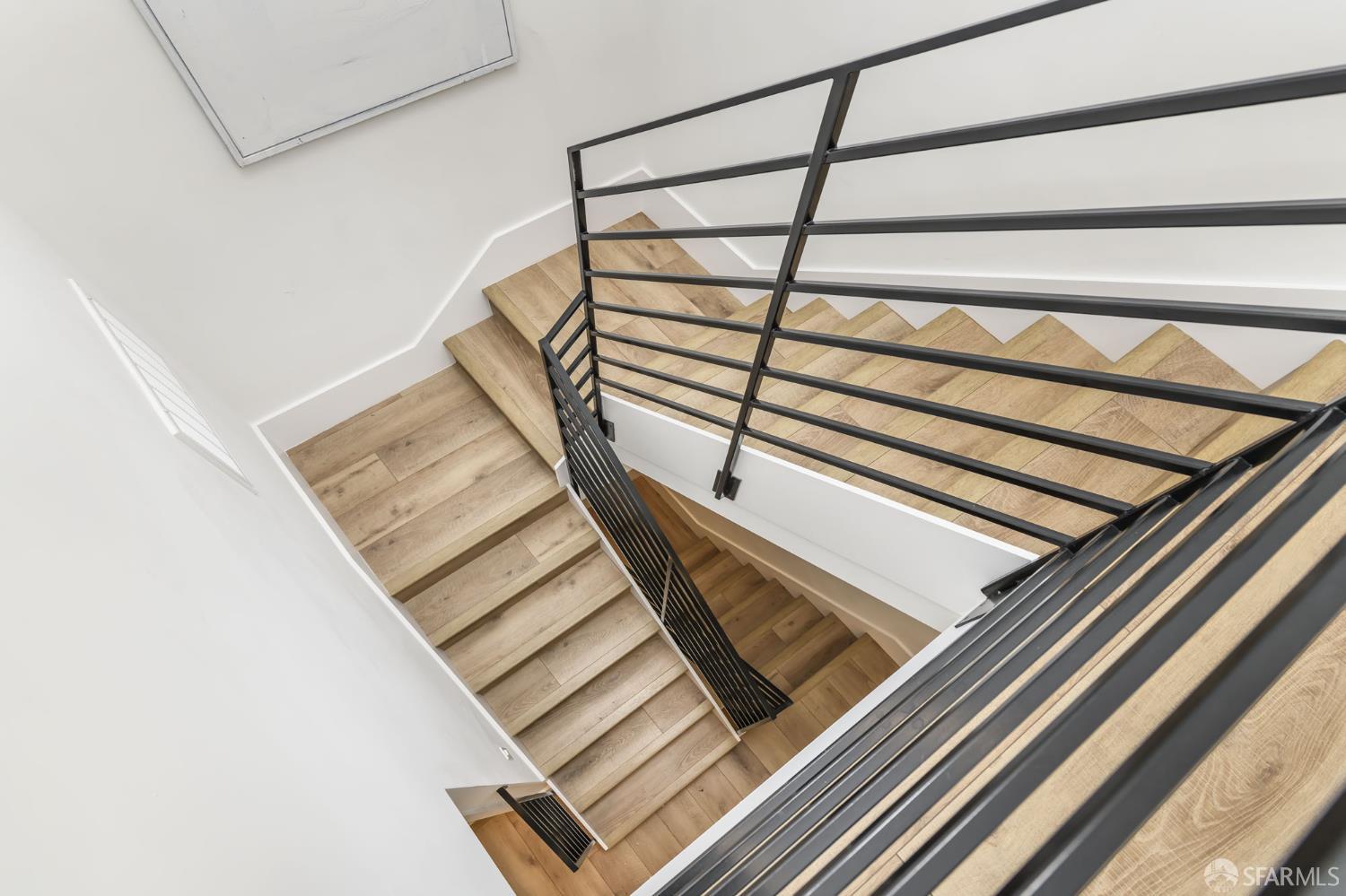 Photo #5: 426109655 Listing: Photo #5