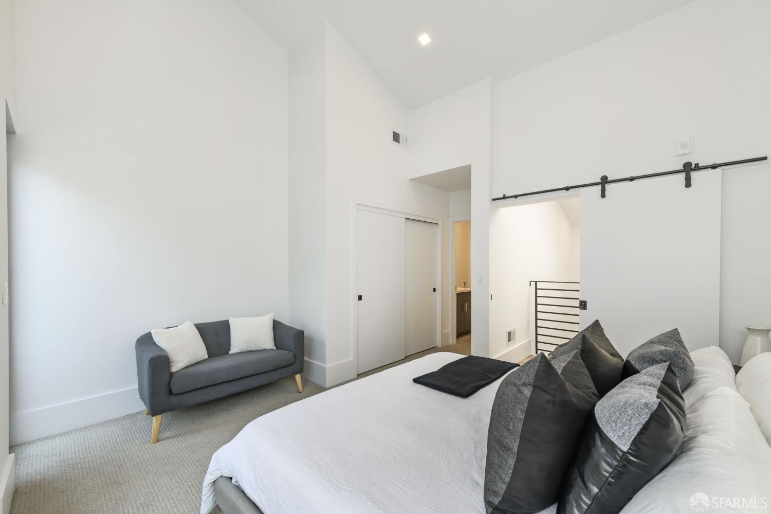 Photo #16: 426109655 Listing: Photo #16