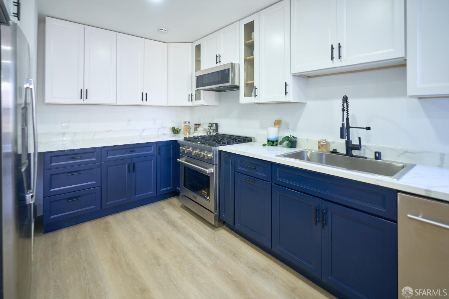 Detail Gallery Image 11 of 28 For 1270 South Van Ness Ave a,  San Francisco,  CA 94110 - 3 Beds | 1 Baths