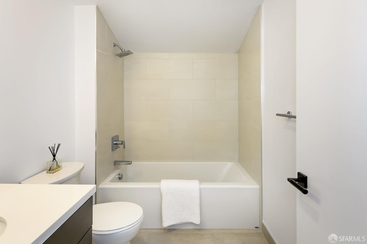 Photo #21: 426109655 Listing: Photo #21