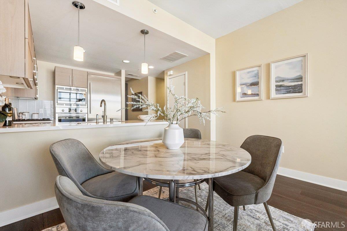 Photo #6: 426105815 Listing: Photo #6