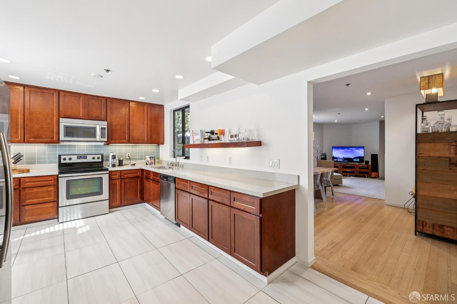 Photo #25: 426120491 Listing: Photo #25