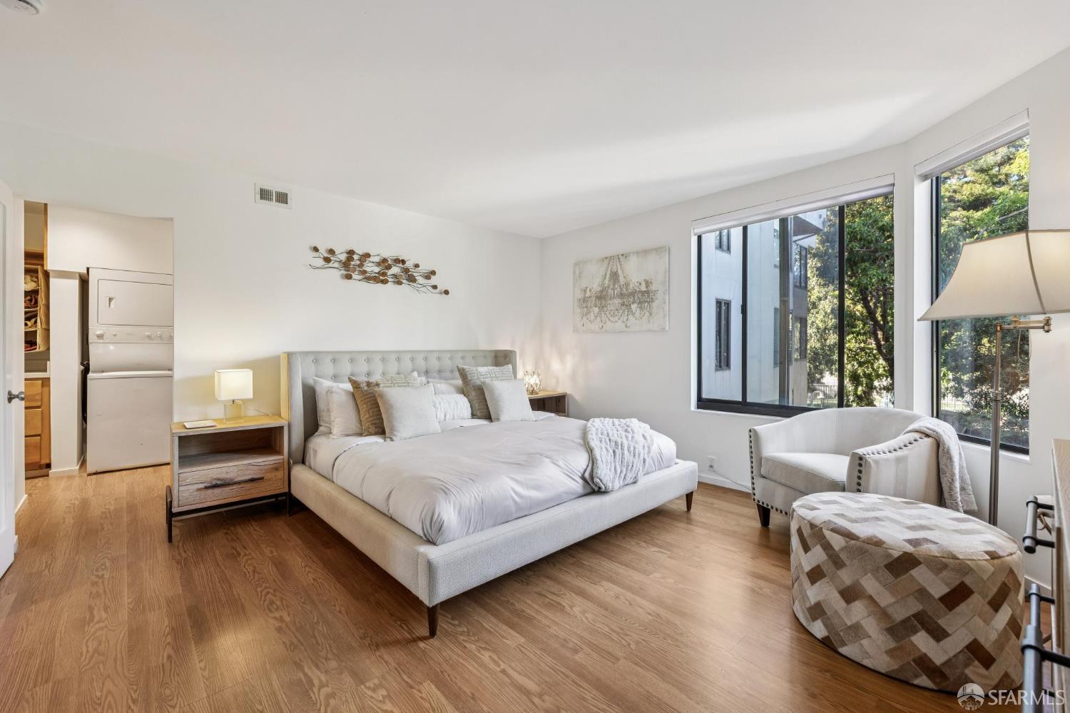 Photo #33: 426120491 Listing: Photo #33