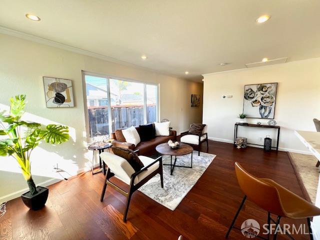 Detail Gallery Image 6 of 23 For 590 Hurlingame Ave, Redwood City,  CA 94063 - 2 Beds | 1 Baths