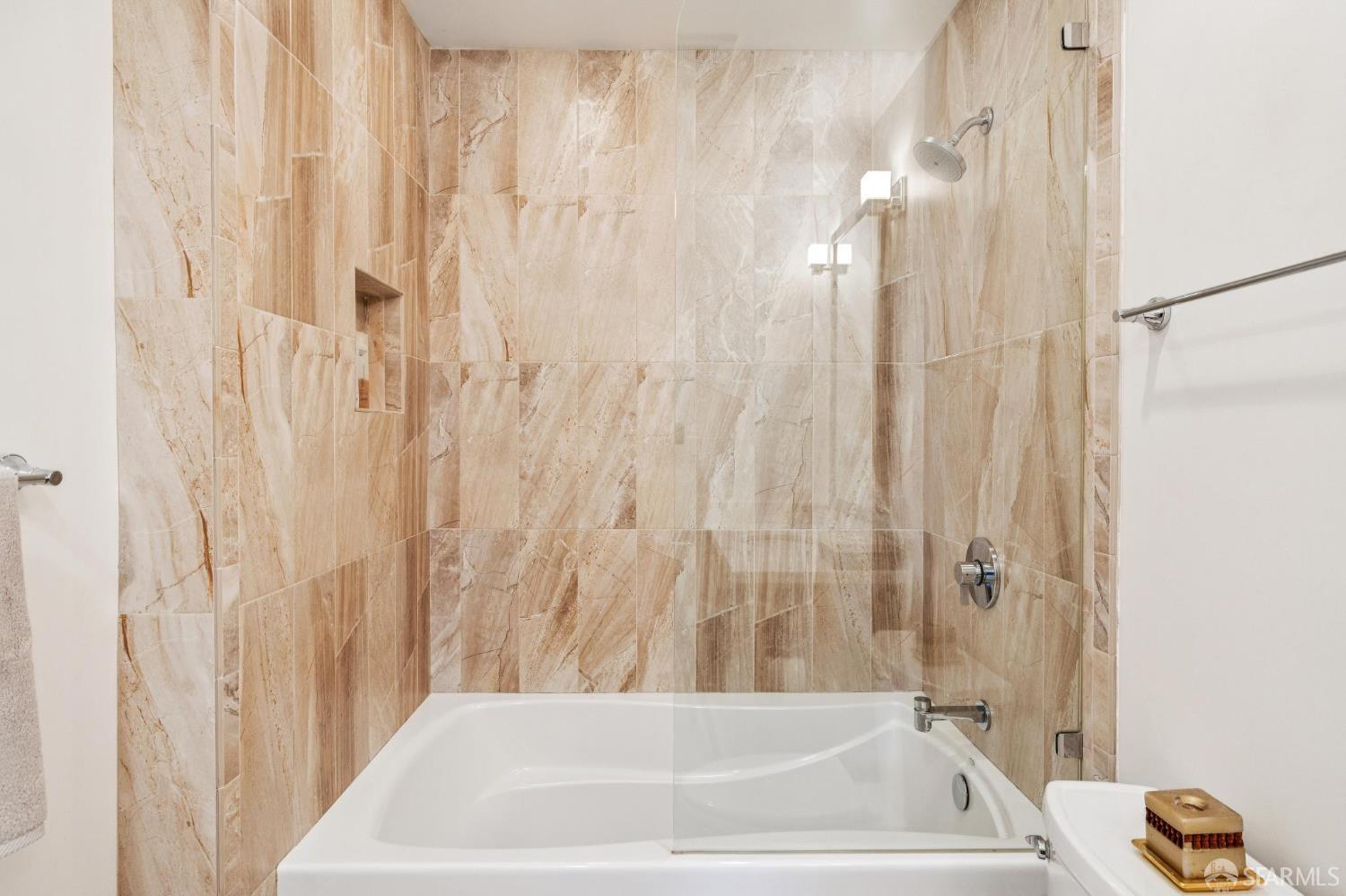 Photo #44: 426120491 Listing: Photo #44