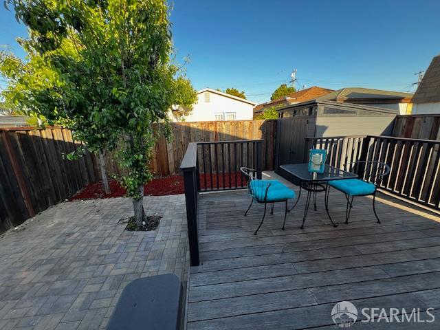 Detail Gallery Image 11 of 23 For 590 Hurlingame Ave, Redwood City,  CA 94063 - 2 Beds | 1 Baths