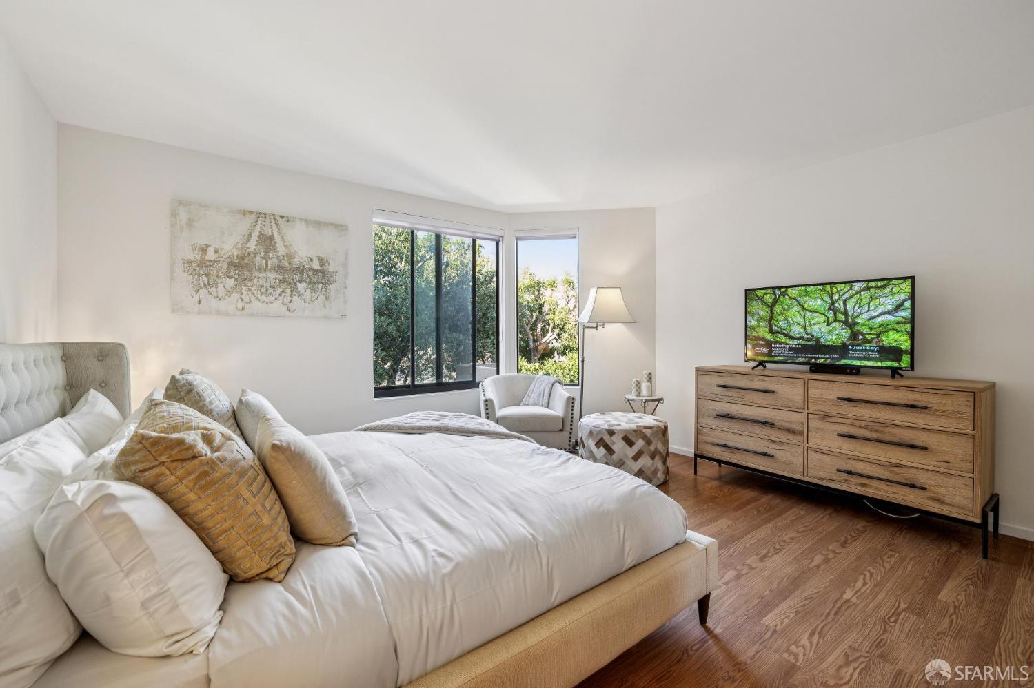 Photo #34: 426120491 Listing: Photo #34