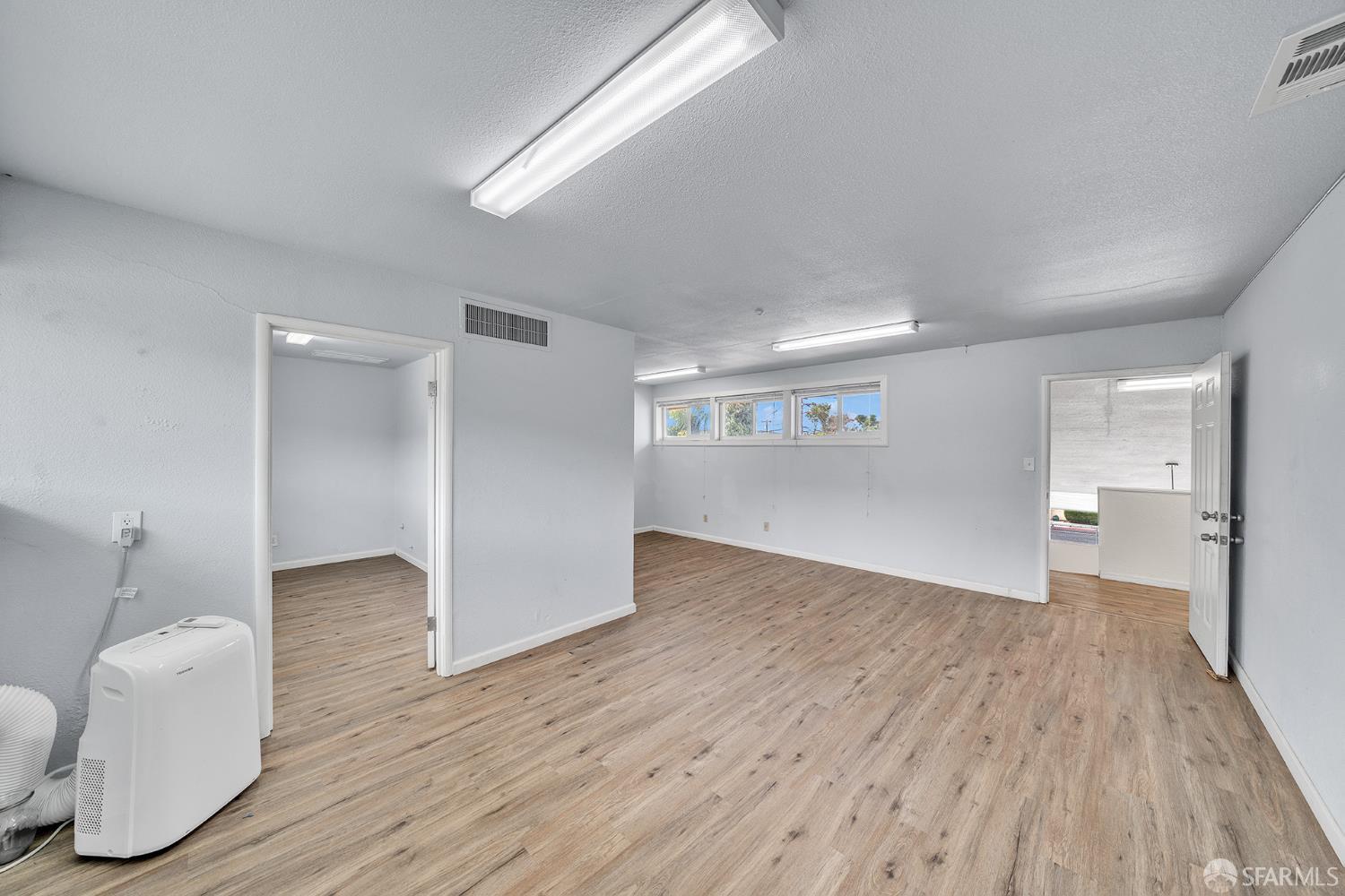 Detail Gallery Image 32 of 43 For 2820 Broadmoor Ave, Concord,  CA 94520 - – Beds | – Baths