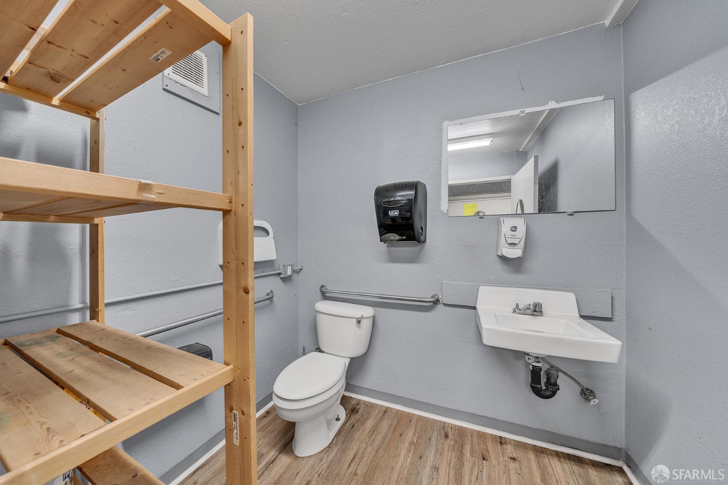 Detail Gallery Image 26 of 43 For 2820 Broadmoor Ave, Concord,  CA 94520 - – Beds | – Baths