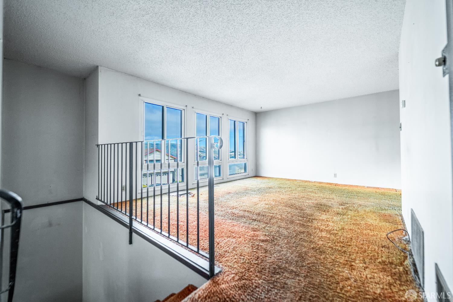 Detail Gallery Image 2 of 44 For 55 Derby St, Daly City,  CA 94015 - 2 Beds | 1 Baths