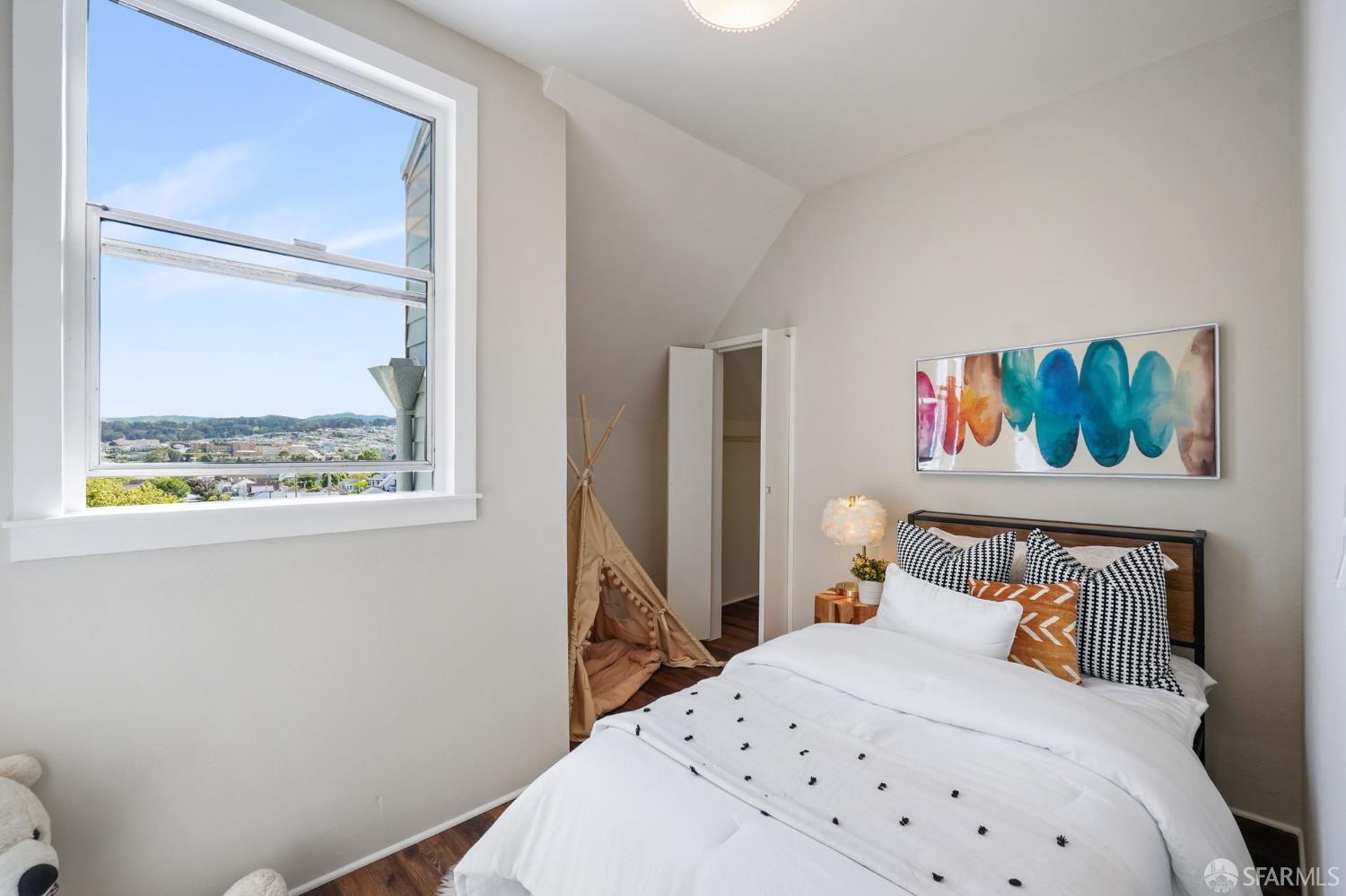 Detail Gallery Image 19 of 34 For 257 Andover St, San Francisco,  CA 94110 - – Beds | – Baths