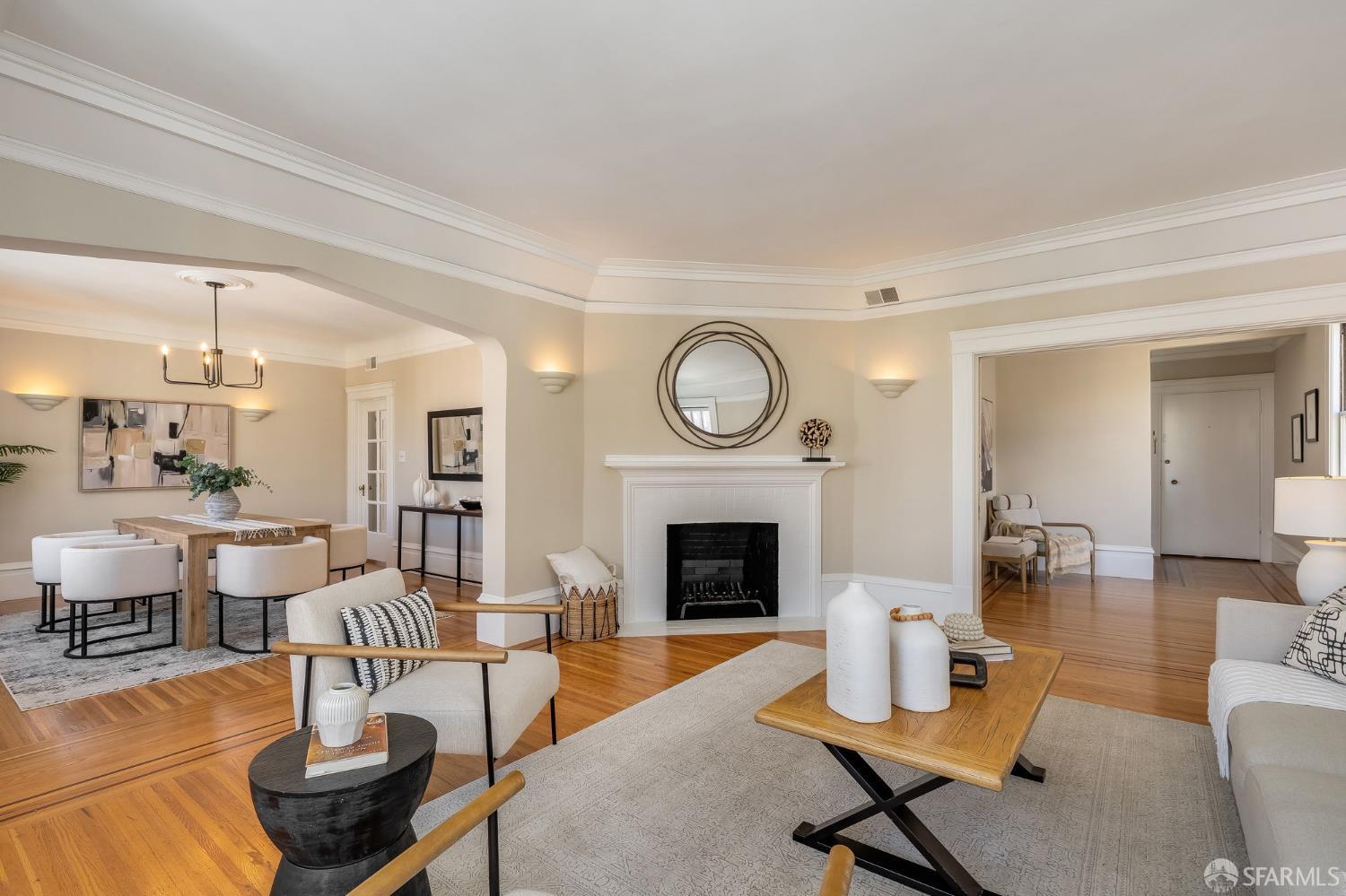 Photo #8: 426120506 Listing: Photo #8