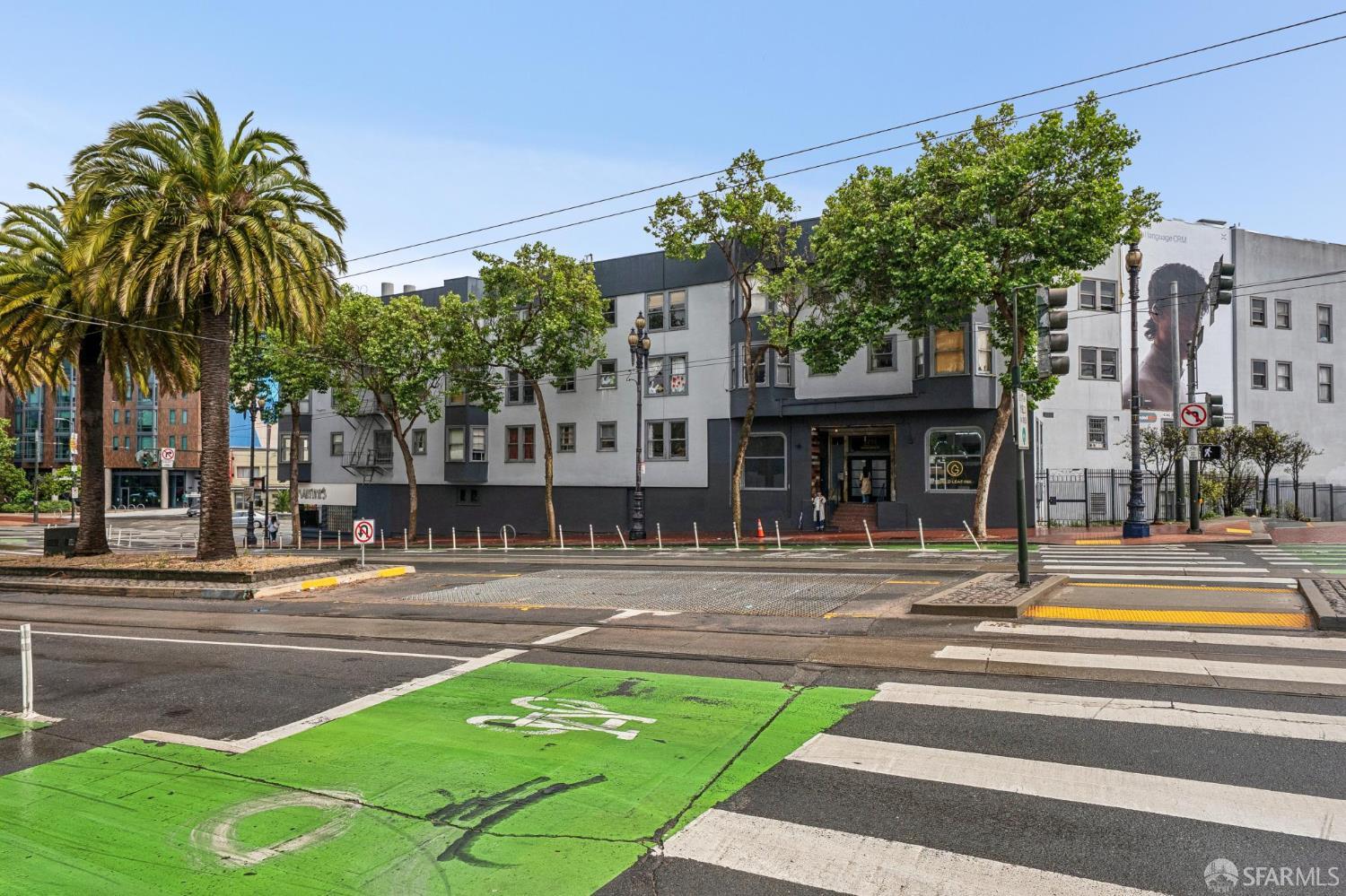 Detail Gallery Image 5 of 39 For 1745 Market St, San Francisco,  CA 94103 - – Beds | – Baths