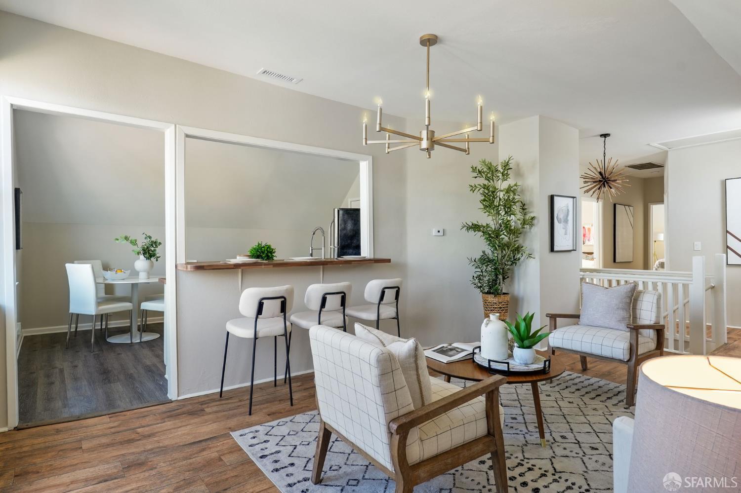 Detail Gallery Image 6 of 34 For 257 Andover St, San Francisco,  CA 94110 - – Beds | – Baths