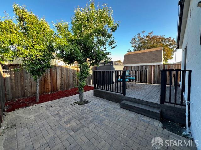 Detail Gallery Image 12 of 23 For 590 Hurlingame Ave, Redwood City,  CA 94063 - 2 Beds | 1 Baths
