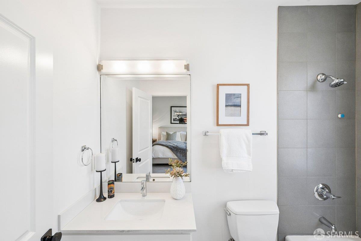 Photo #33: 426108884 Listing: Photo #33