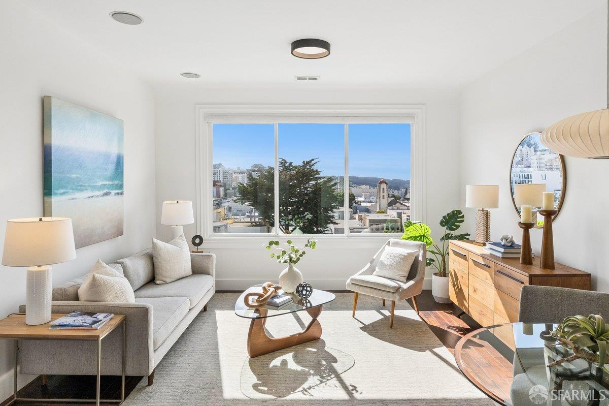 Photo #5: 426108884 Listing: Photo #5