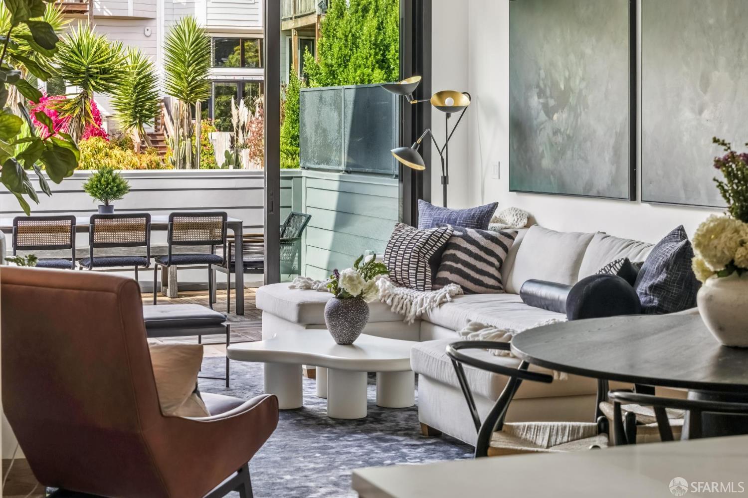 Photo #3: 426120175 Listing: Photo #3