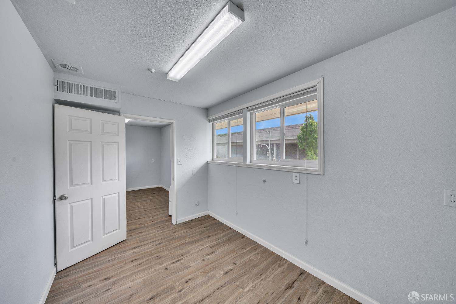 Detail Gallery Image 33 of 43 For 2820 Broadmoor Ave, Concord,  CA 94520 - – Beds | – Baths