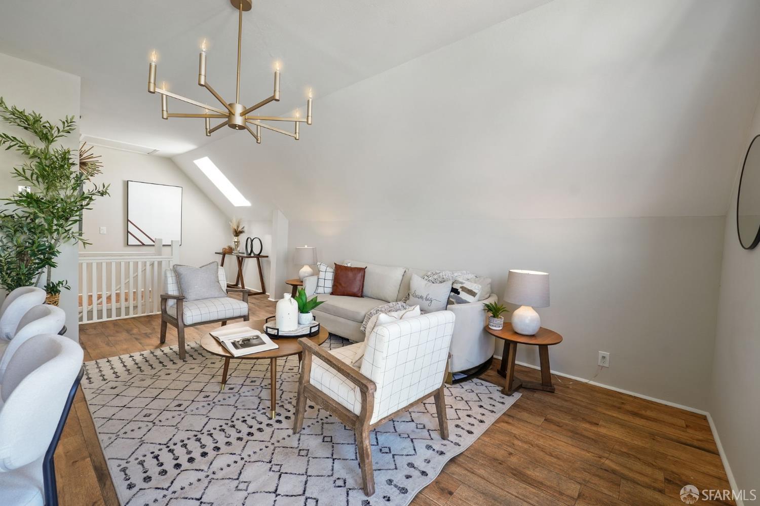 Detail Gallery Image 3 of 34 For 257 Andover St, San Francisco,  CA 94110 - – Beds | – Baths