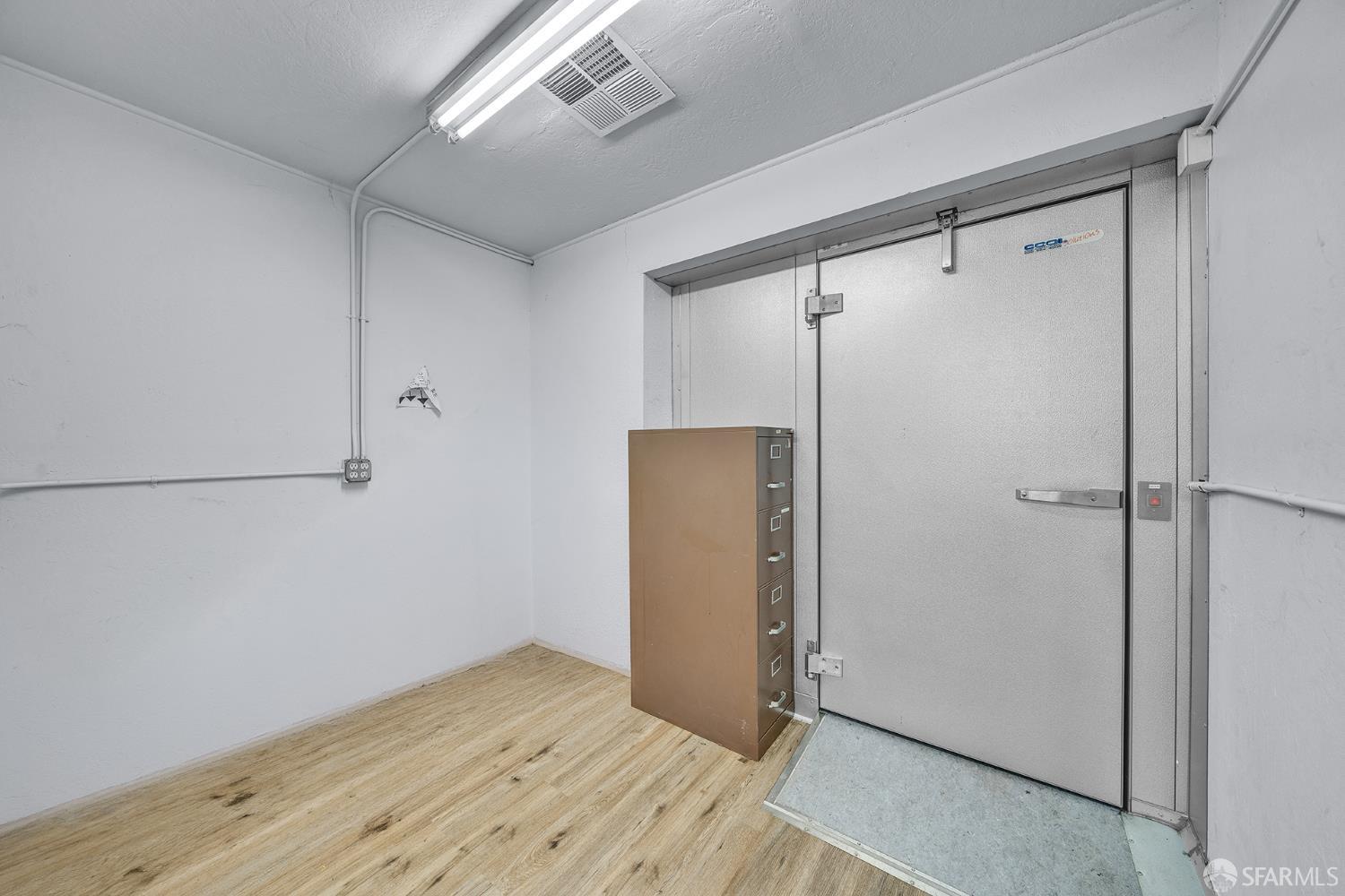 Detail Gallery Image 14 of 43 For 2820 Broadmoor Ave, Concord,  CA 94520 - – Beds | – Baths