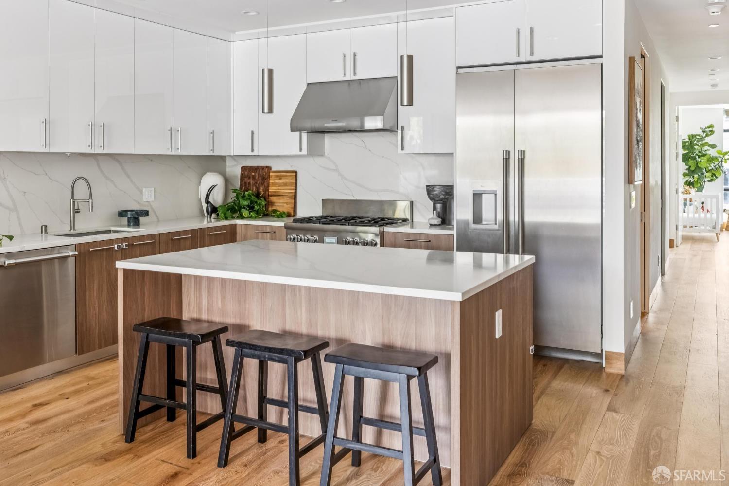 Photo #16: 426120175 Listing: Photo #16