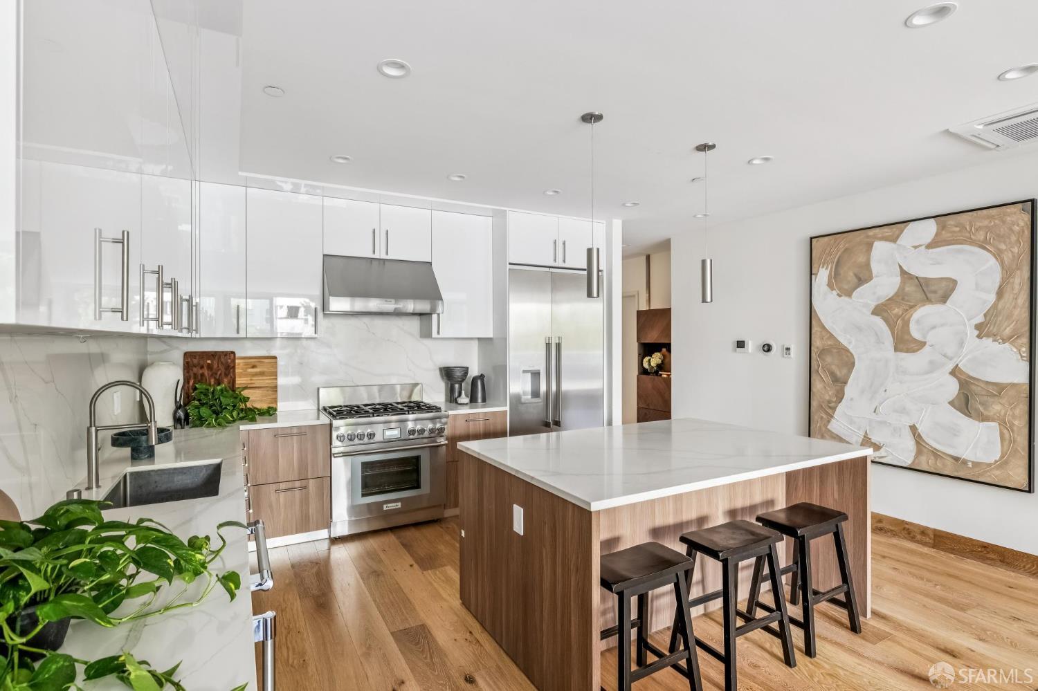 Photo #17: 426120175 Listing: Photo #17