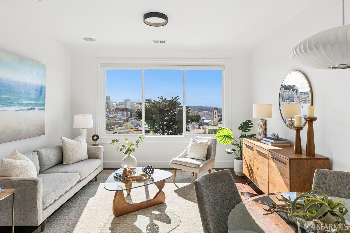 Photo #4: 426108884 Listing: Photo #4