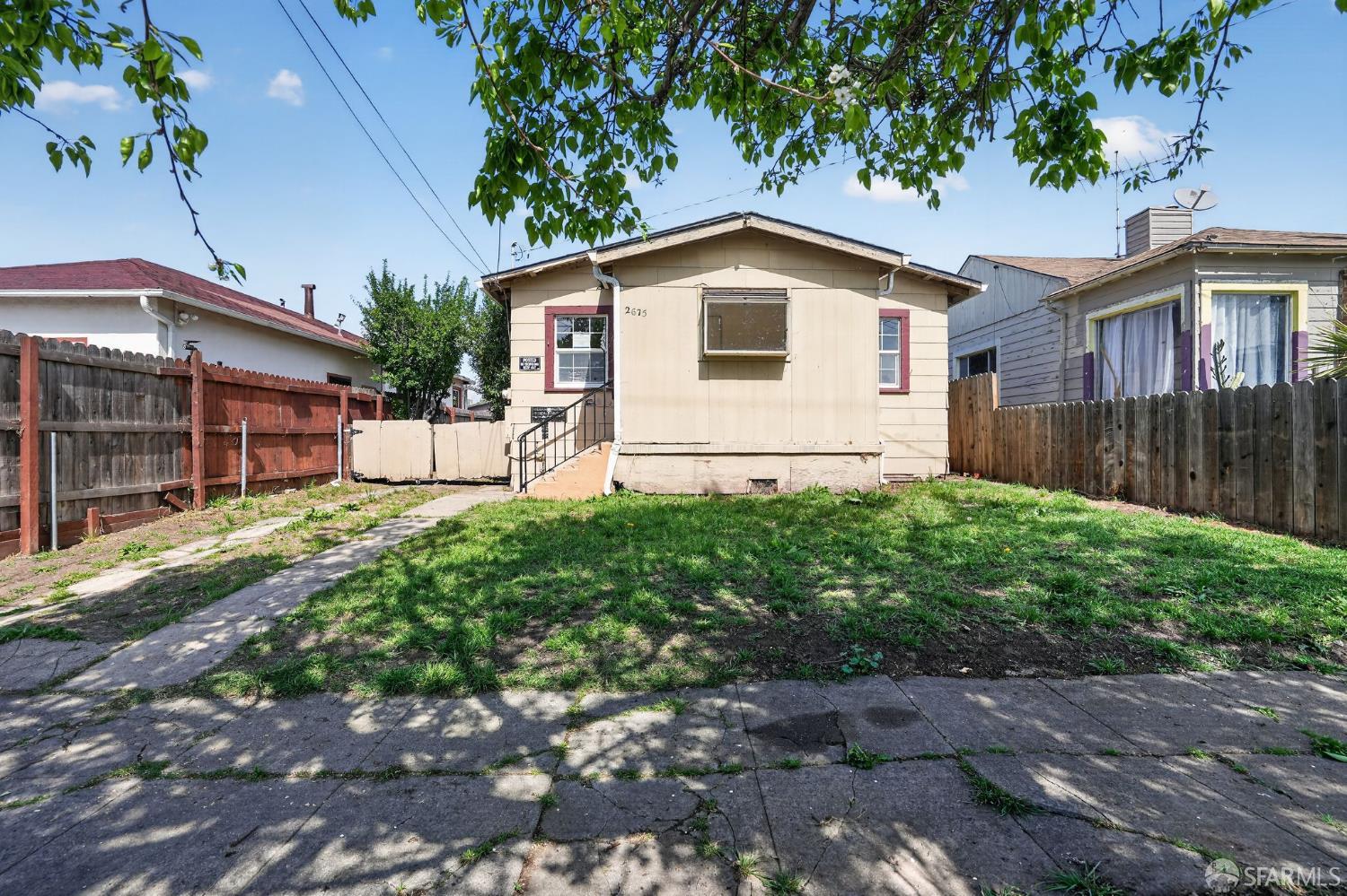 Front Image Thumbnail for SF426120770