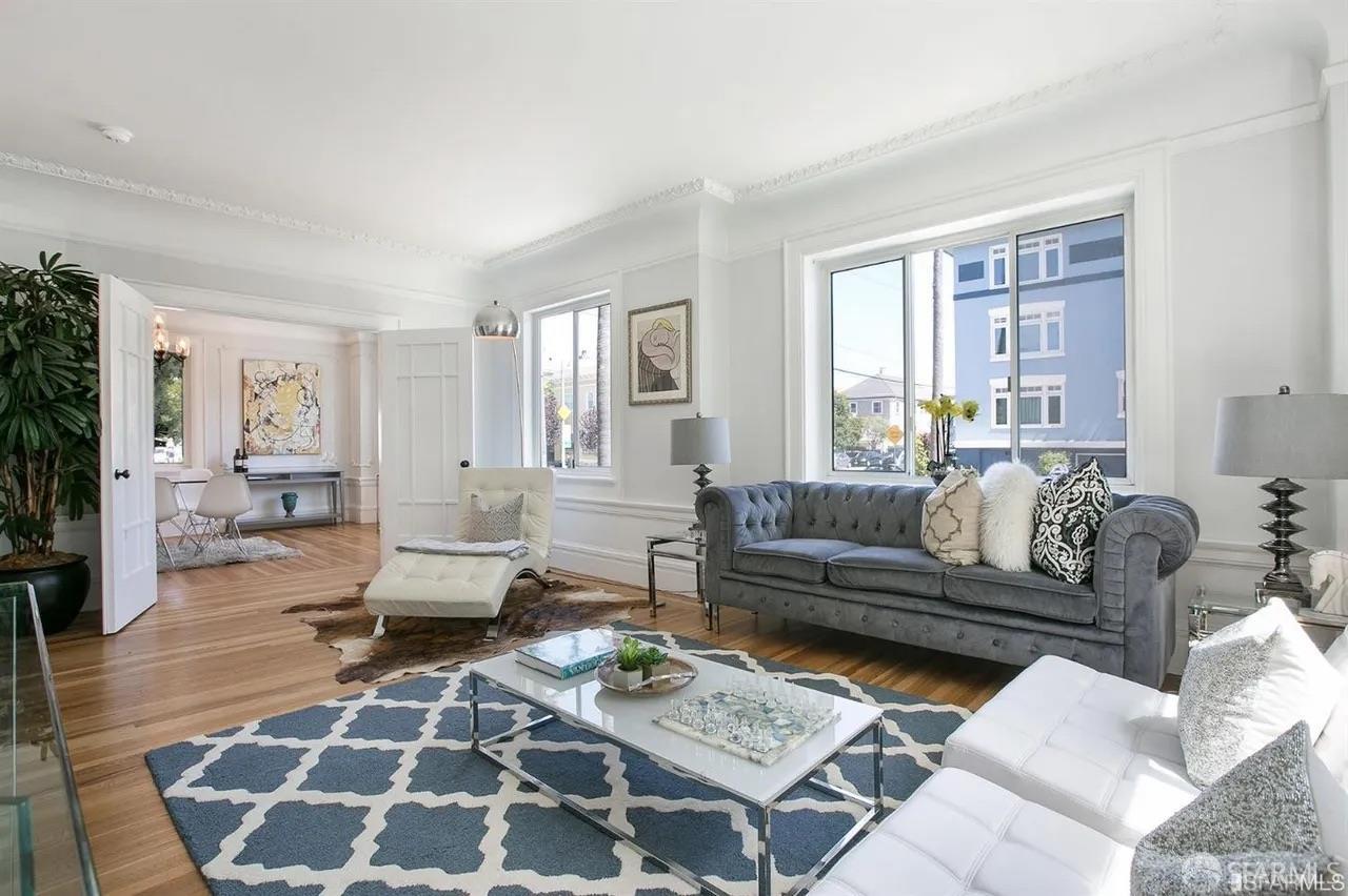 Photo #10: 426120755 Listing: Photo #10