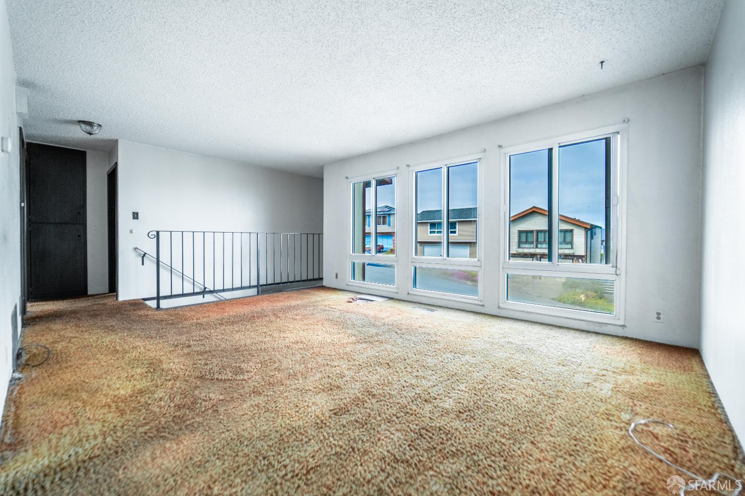 Detail Gallery Image 3 of 44 For 55 Derby St, Daly City,  CA 94015 - 2 Beds | 1 Baths