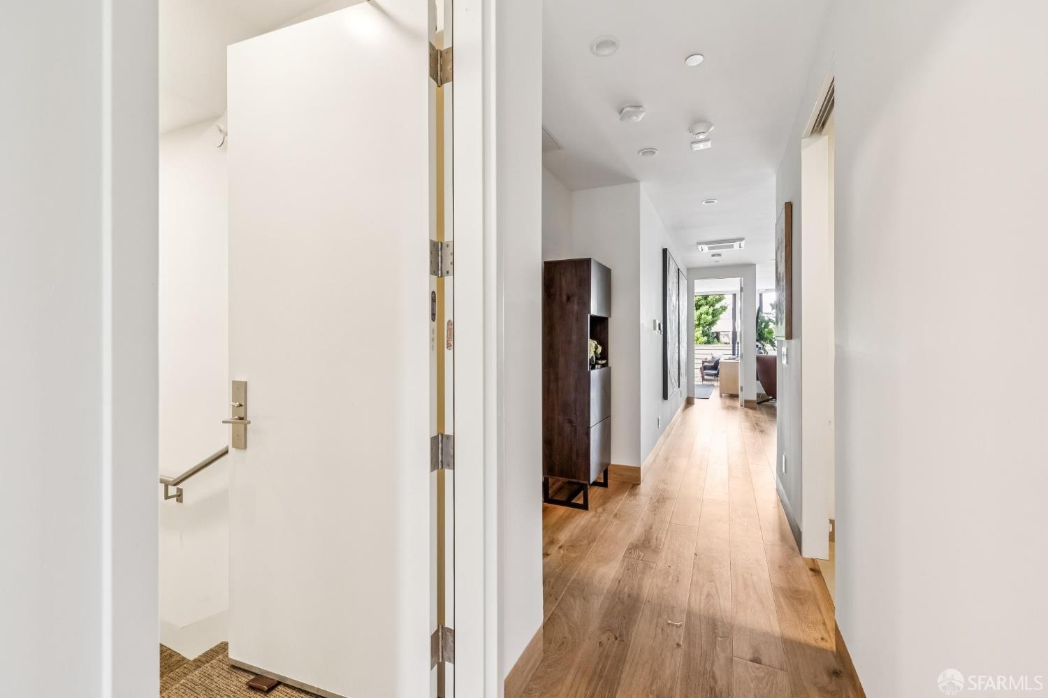 Photo #21: 426120175 Listing: Photo #21