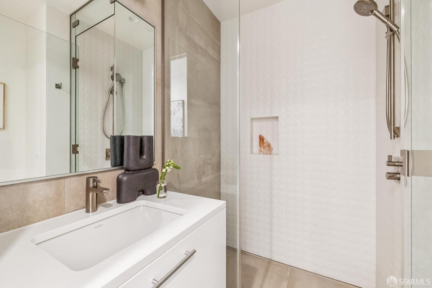 Photo #44: 426120175 Listing: Photo #44