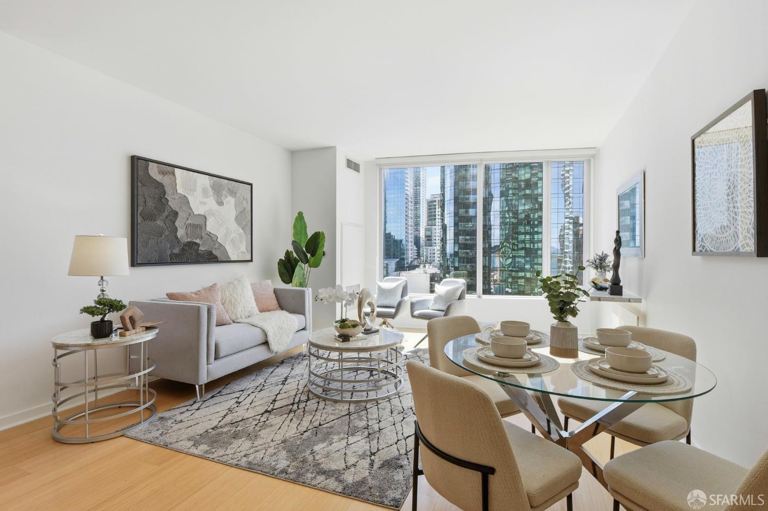 301 Main Street # 18G