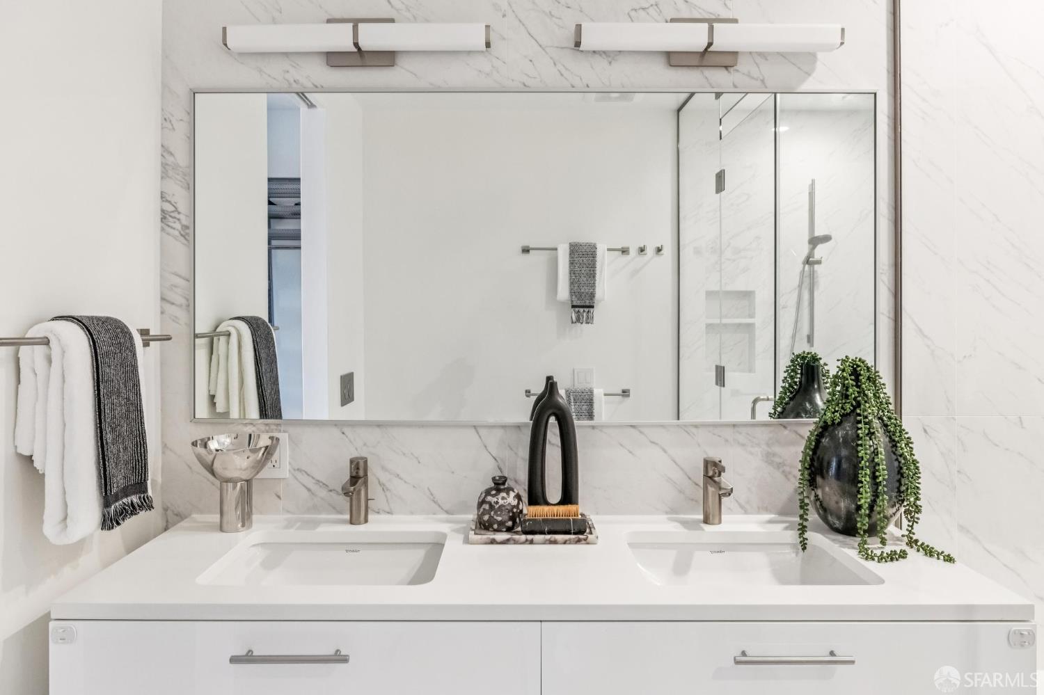 Photo #33: 426120175 Listing: Photo #33