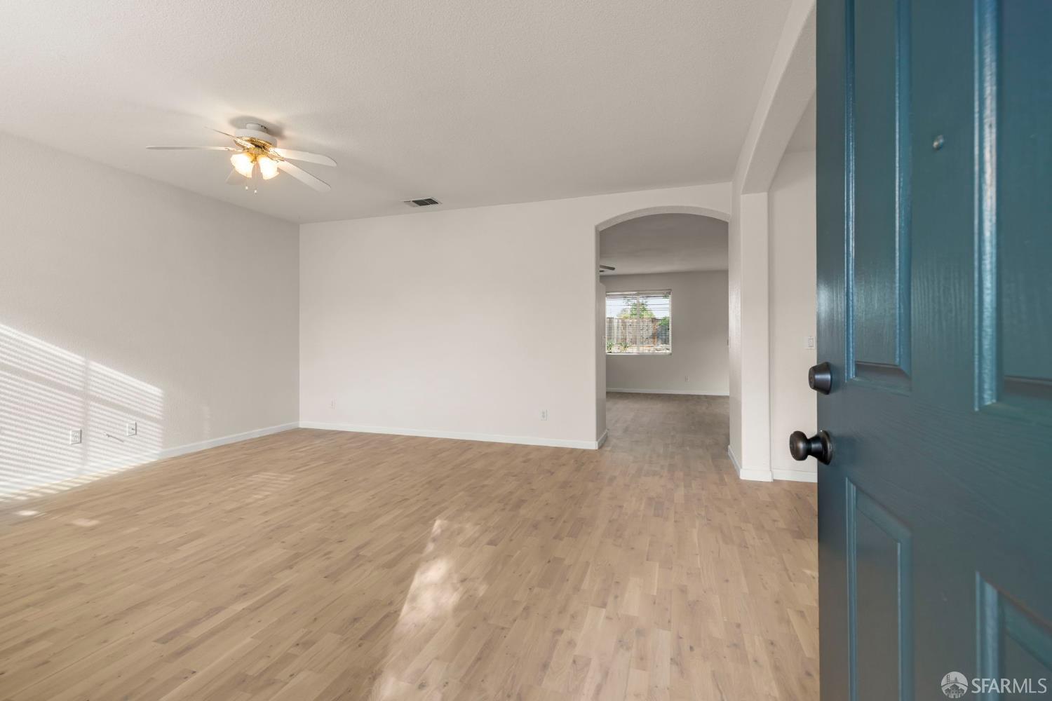 Detail Gallery Image 4 of 35 For 3801 Pintail Dr, Antioch,  CA 94509 - 4 Beds | 2 Baths