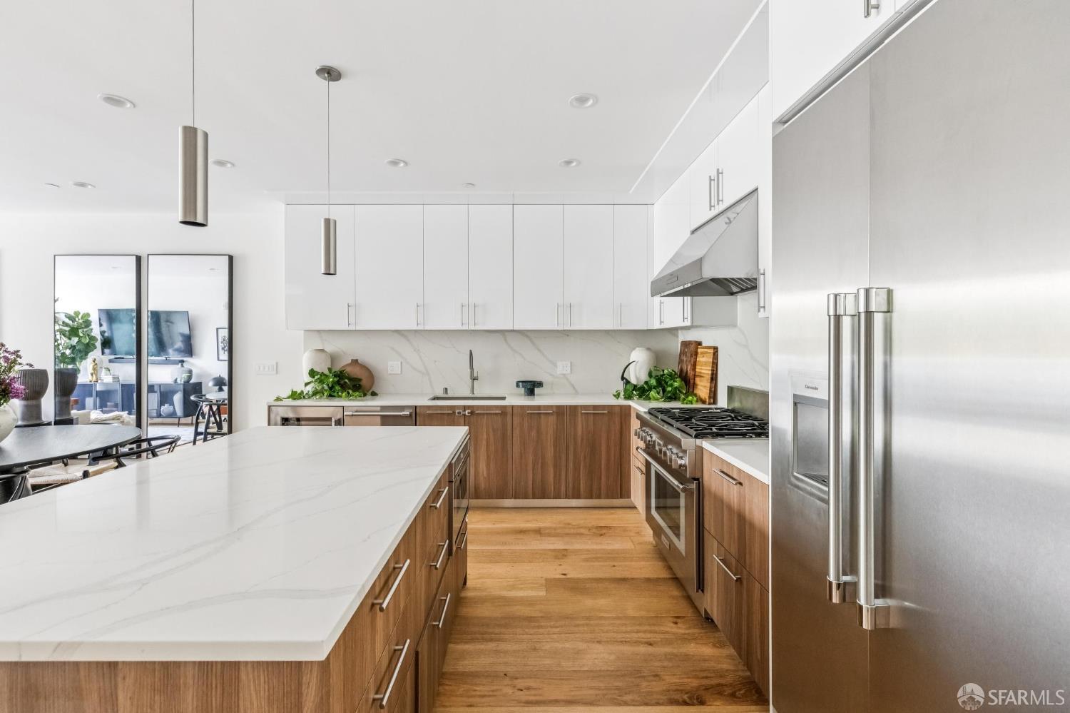 Photo #11: 426120175 Listing: Photo #11