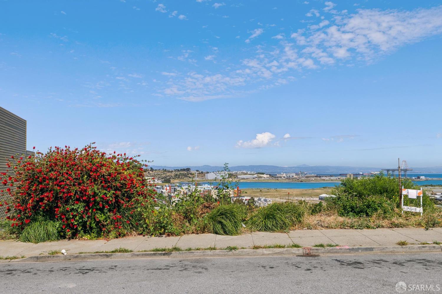 Front Image Thumbnail for SF426119468