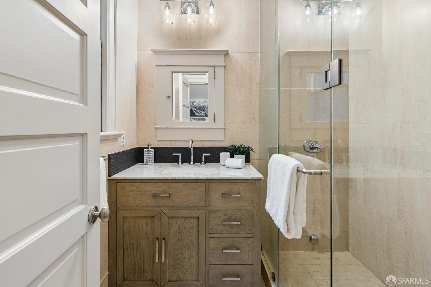 Photo #22: 426102779 Listing: Photo #22