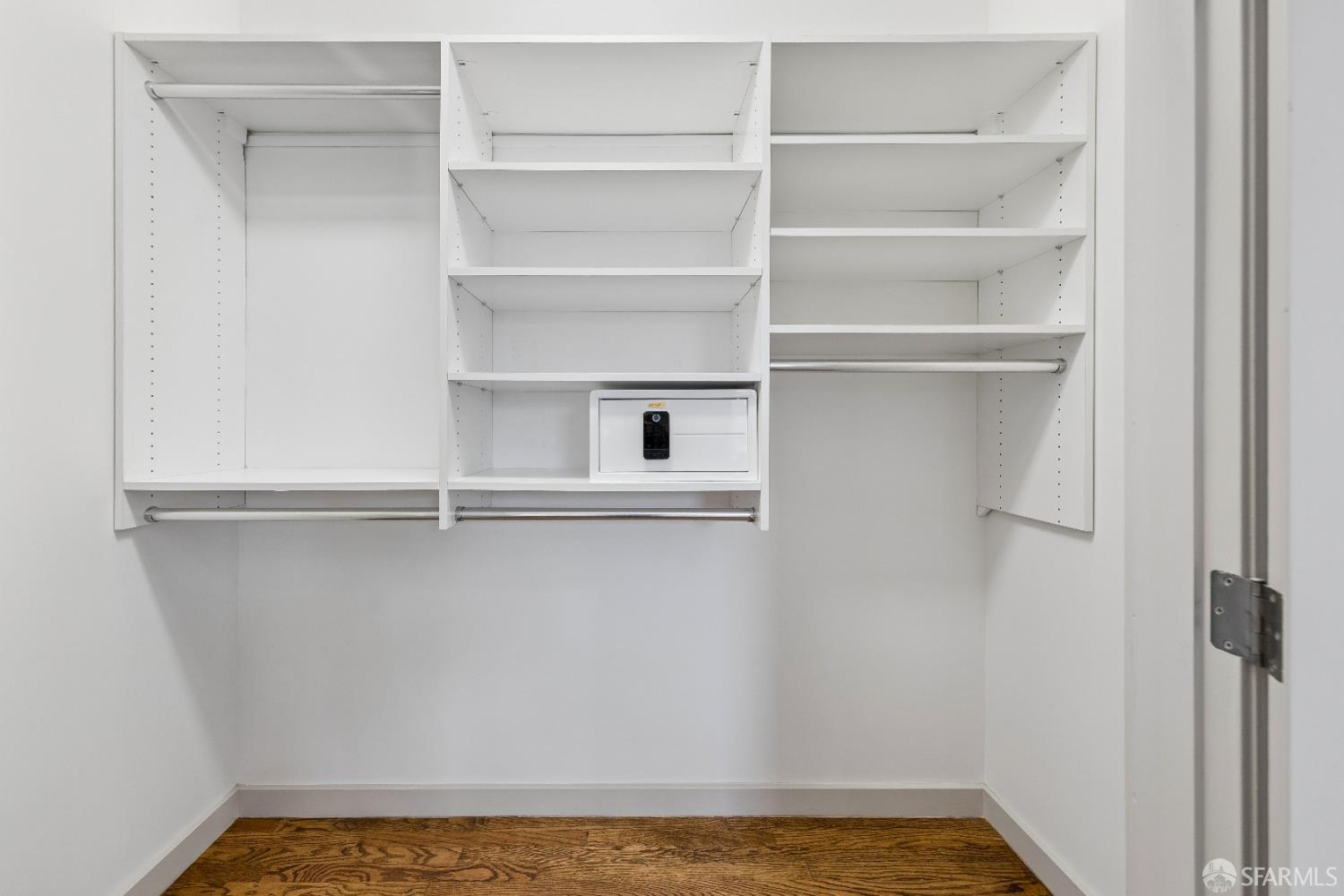 Photo #20: 426102779 Listing: Photo #20