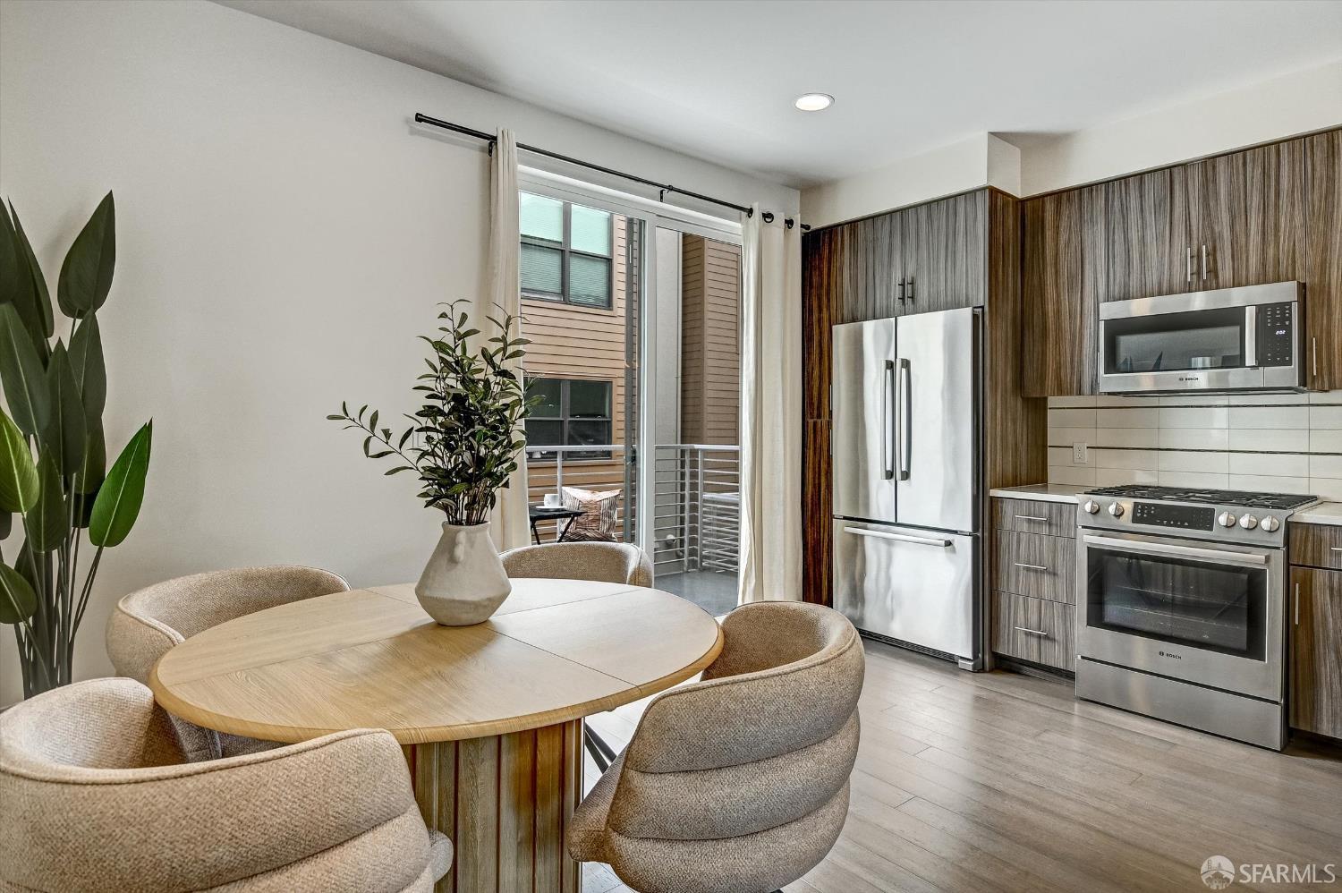 Photo #11: 426120600 Listing: Photo #11