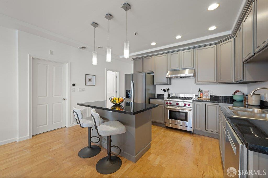 Photo #3: 426120445 Listing: Photo #3