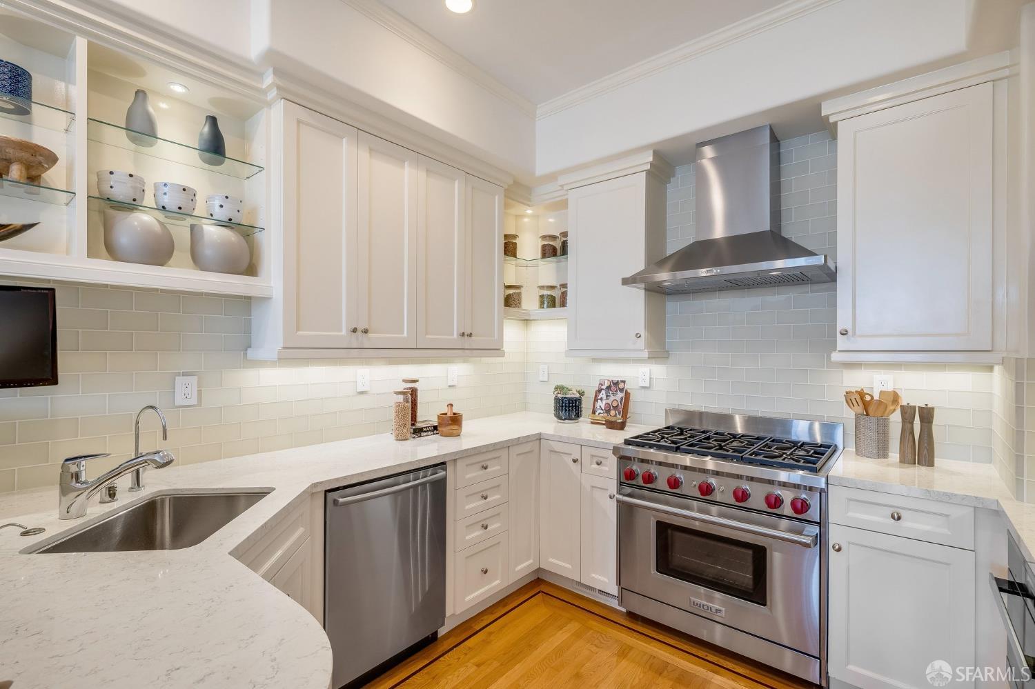 Photo #22: 426101912 Listing: Photo #22