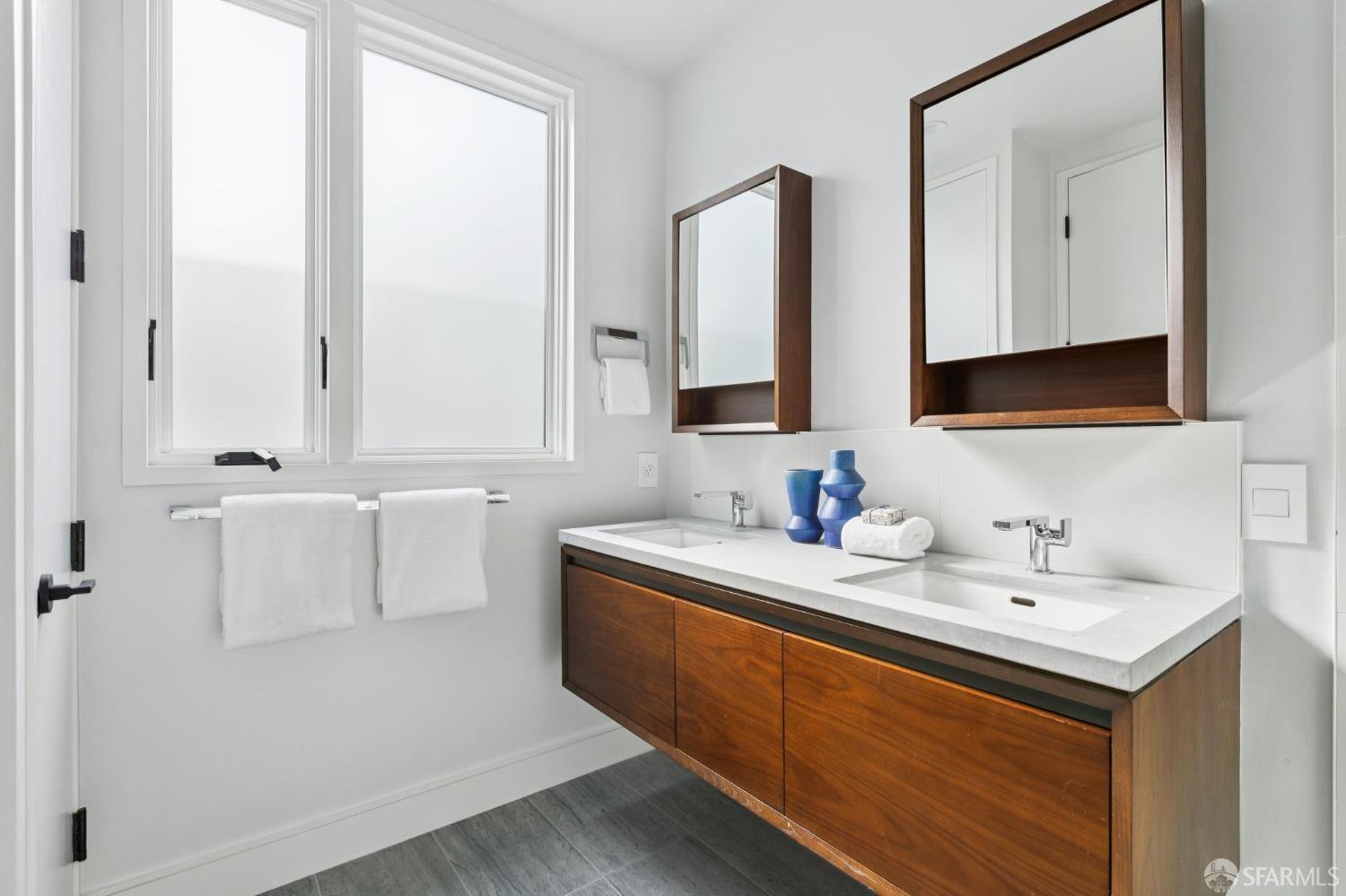 Photo #19: 426121056 Listing: Photo #19